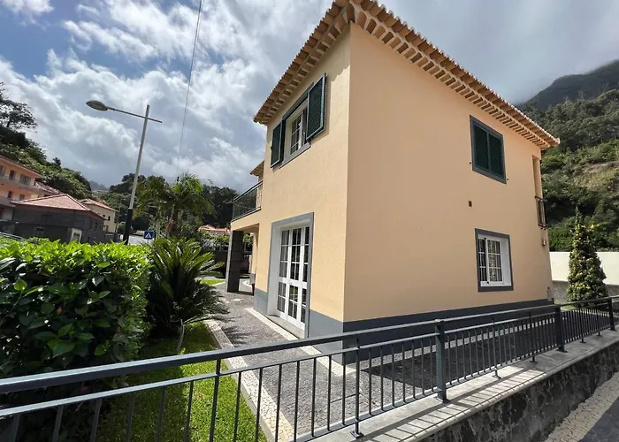 Casa de Férias Briola By Analodges