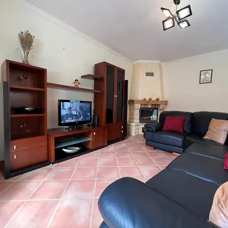 בית נופש Briola By Analodges *