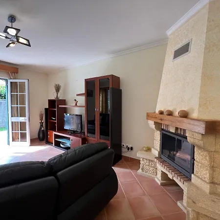 Briola By Analodges *