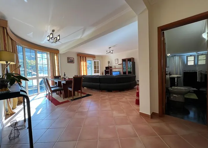 Briola By Analodges *