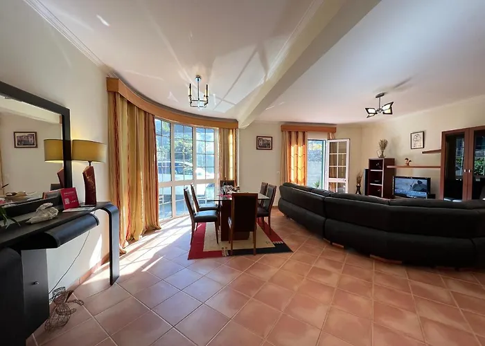 Briola By Analodges *